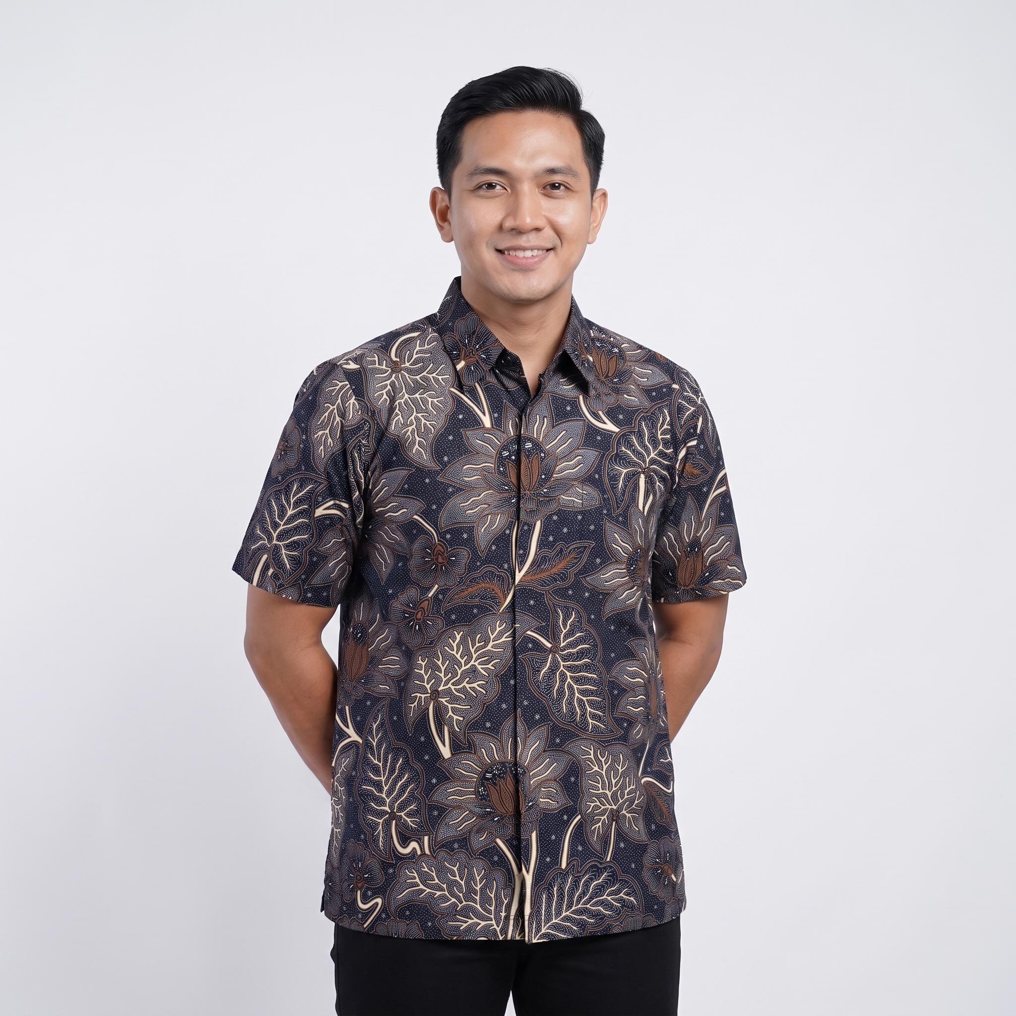 Kemeja Batik Pria Katun Cabut Lengan Pendek - 333 - Gambar 4