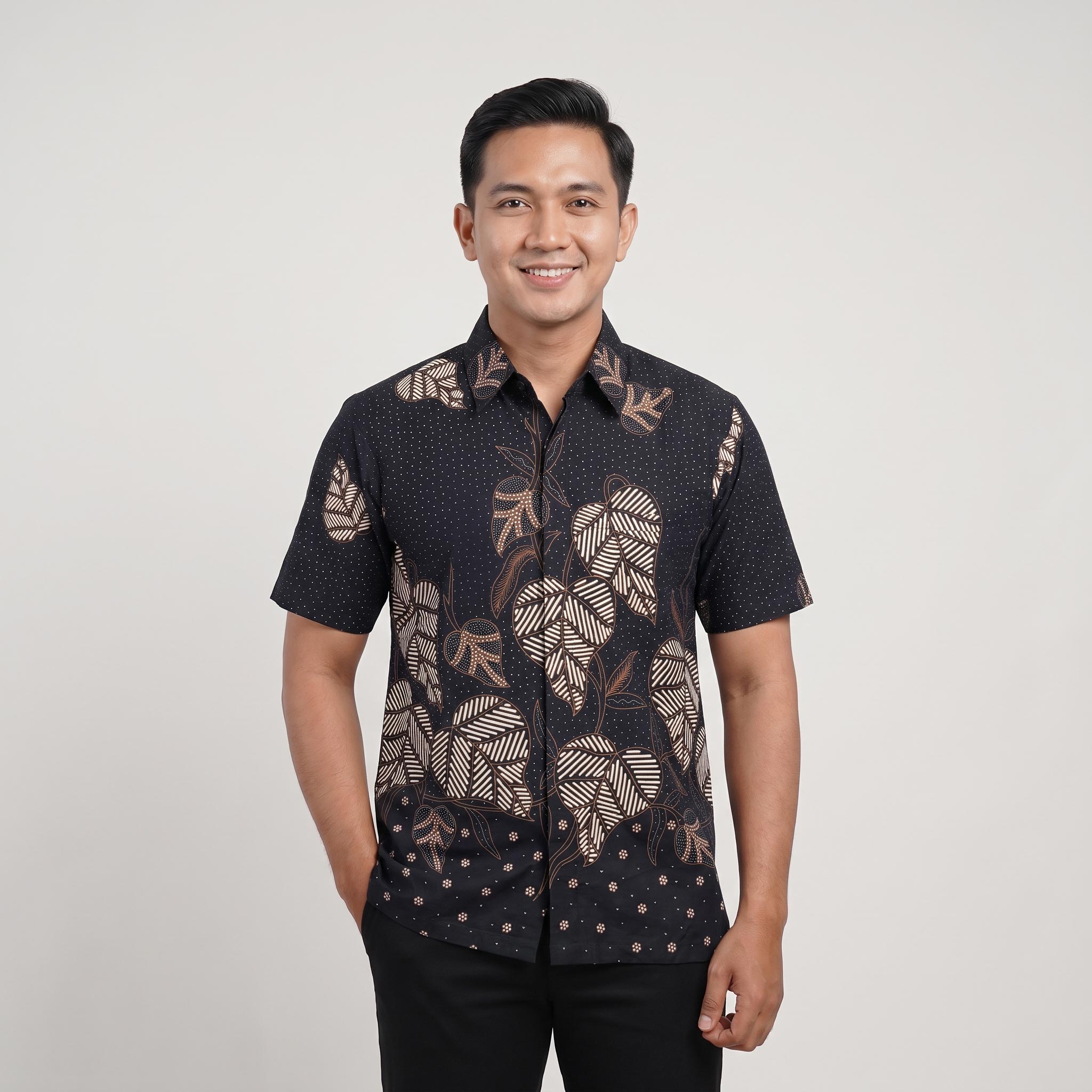 Kemeja Batik Pria Katun Cabut Lengan Pendek - 334 - Gambar 4